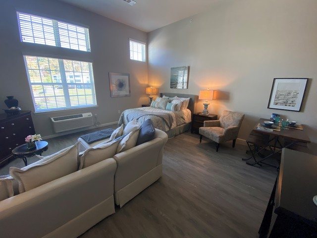 VANTAGE POINTE VILLAGE AT ASHLAND CITY - Assisted Living Home photo 4 in Ashland City, TN